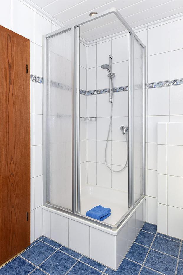 Ferienwohnungen Im Haus Nordseebrise Neuharlingersiel Exterior foto